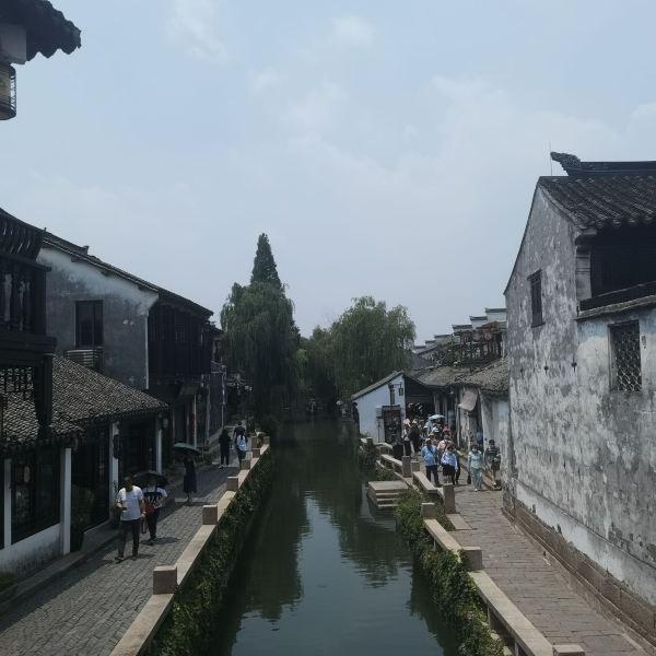 帅哥晒单位食堂7元的午餐，看到第三天网友不淡定了：还缺人不？